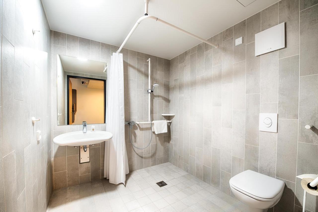 B&B Hotel ราเวนส์บวร์ก ภายนอก รูปภาพ